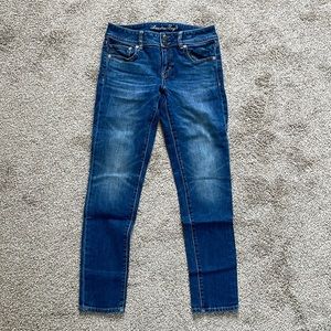 American Eagle outfitters skinny jeans size 6R